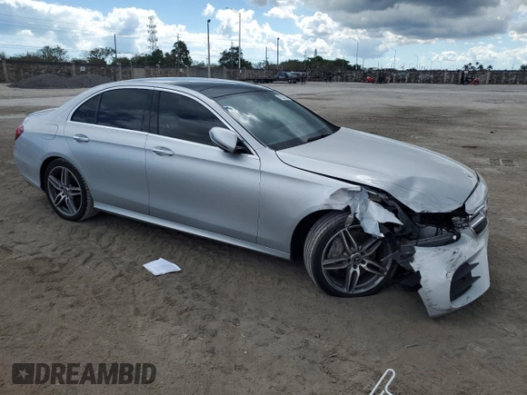 2017 Mercedes-Benz E-Class E 300 Luxury with VIN WDDZF4JB6HA225645, listed as a Copart auction lot 47253185 with 87,148 mi miles and Salvage Title. Bid and sale history available at carsss.com. Image 4.