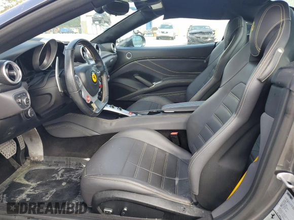 2015 Ferrari California T с VIN ZFF77XJA3F0206563, выставлен на аукционе Copart как лот 73751534 с пробегом Не указан миль и Списание • Salvage title. История ставок и продаж доступна на DreamBid. Изображение 7.