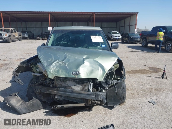 2013 Kia Soul with VIN KNDJT2A50D7503638, listed as a IAAI auction lot 41852148 with 103,489 mi miles. Bid and sale history available at carsss.com. Image 12.