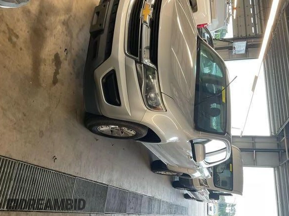2018 Chevrolet Colorado 2WD LT z VIN 1GCGSCEN8J1186297, wystawiony jako IAAI lot #42511127 z przebiegiem 190 558 mil mil oraz . Historia ofert i sprzedaży dostępna na DreamBid. Obrazek 1.