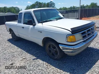 1993 Ford Ranger STX z VIN 1FTCR14U4PTA67814, wystawiony jako IAAI lot #42331874 z przebiegiem 62 682 mil mil oraz . Historia ofert i sprzedaży dostępna na DreamBid. Obrazek 1.