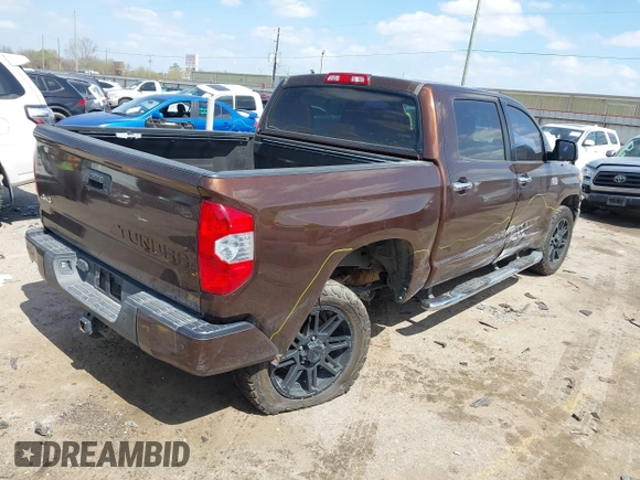 2017 Toyota Tundra Platinum z VIN 5TFAW5F10HX626991, wystawiony jako IAAI lot #41778320 z przebiegiem 211 484 mil mil oraz . Historia ofert i sprzedaży dostępna na DreamBid. Obrazek 4.