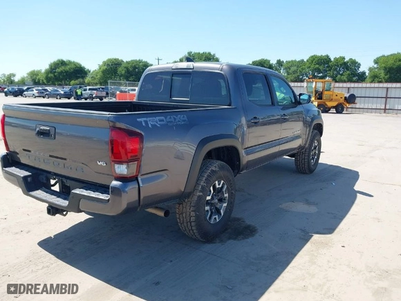 2018 Toyota Tacoma SR with VIN 5TFCZ5AN6JX127774, listed as a IAAI auction lot 41989635 with 28,161 mi miles. Bid and sale history available at carsss.com. Image 4.