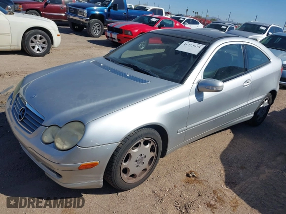 2002 Mercedes-Benz C 230/260/280/320 with VIN WDBRN47J72A341633, listed as a IAAI auction lot 41773975 with Not Provided miles and . Bid and sale history available at DreamBid. Image 2.