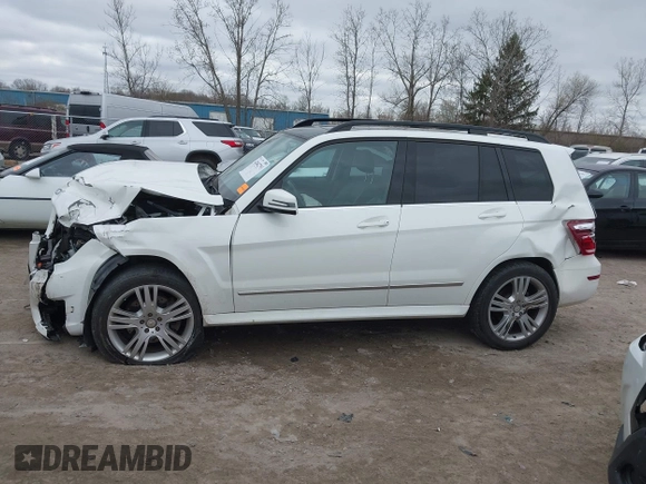 2015 Mercedes-Benz GLK with VIN WDCGG8JB8FG440969, listed as a IAAI auction lot 42042793 with 98,653 mi miles. Bid and sale history available at carsss.com. Image 14.