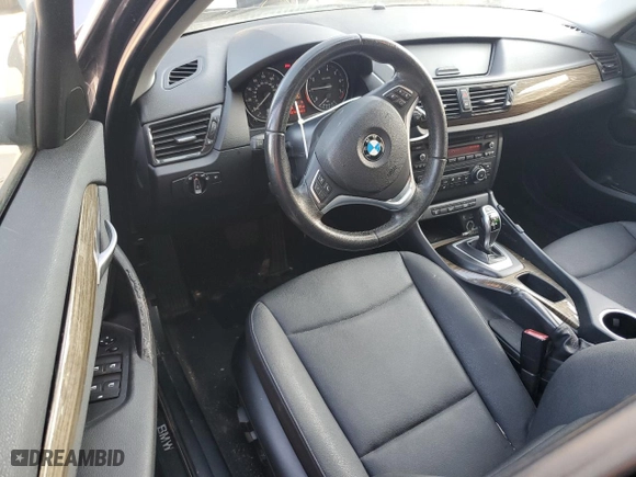 2014 BMW X1 sDrive28i with VIN WBAVM1C56EVW49686, listed as a Copart auction lot 47584905 with 182,738 mi miles and Salvage Title. Bid and sale history available at carsss.com. Image 8.