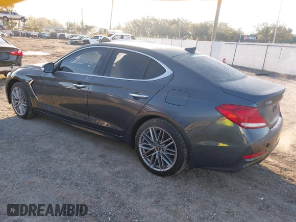 2020 Genesis G70 2.0T z VIN KMTG64LA6LU059951, wystawiony jako IAAI lot #41683671 z przebiegiem 43 852 mil mil oraz . Historia ofert i sprzedaży dostępna na DreamBid. Obrazek 3.