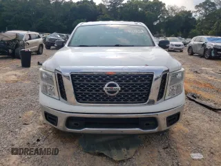 2017 Nissan Titan SV with VIN 1N6AA1EK6HN528431, listed as a Copart auction lot 59237645 with 105,940 mi miles and Salvage title. Bid and sale history available at DreamBid. Image 5.