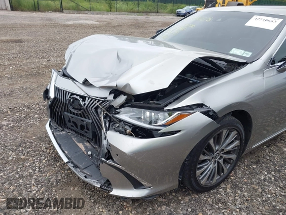 2019 Lexus ES 350 with VIN 58ABZ1B11KU039805, listed as a IAAI auction lot 42710663 with 52,565 mi miles and . Bid and sale history available at DreamBid. Image 18.