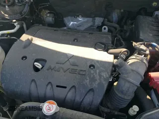 2021 Mitsubishi Outlander ES с VIN JA4ARUAU6MU030518, выставлен на аукционе Copart как лот 81586575 с пробегом 106 760 миль миль и Списание • Salvage title. История ставок и продаж доступна на DreamBid. Изображение 14.