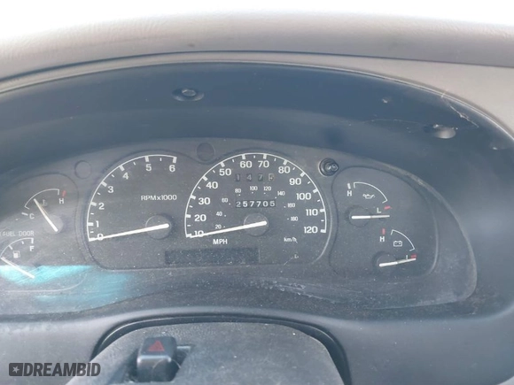 1998 Ford Ranger XL with VIN 1FTYR14C2WTA25220, listed as a IAAI auction lot 41868042 with 257,705 mi miles. Bid and sale history available at carsss.com. Image 7.