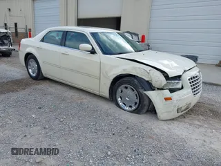 2006 Chrysler 300 Touring z VIN 2C3KA53G56H152229, wystawiony jako IAAI lot #42271740 z przebiegiem 149 740 mil mil oraz . Historia ofert i sprzedaży dostępna na DreamBid. Obrazek 1.