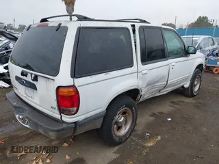 1998 Ford Explorer XL z VIN 1FMZU32E9WZA44004, wystawiony jako IAAI lot #41720181 z przebiegiem 137 267 mil mil oraz . Historia ofert i sprzedaży dostępna na DreamBid. Obrazek 4.
