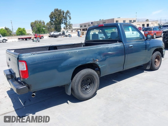 1996 Toyota T100 z VIN JT4JM11D2T0010937, wystawiony jako IAAI lot #42344646 z przebiegiem 332 400 mil mil oraz . Historia ofert i sprzedaży dostępna na DreamBid. Obrazek 4.
