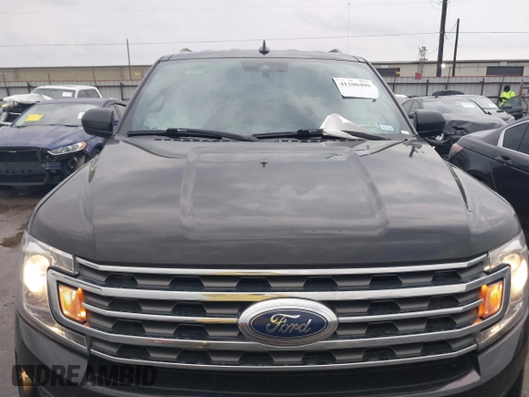2020 Ford Expedition XLT with VIN 1FMJU1HT4LEA66163, listed as a IAAI auction lot 41200409 with 47,192 mi miles. Bid and sale history available at carsss.com. Image 12.
