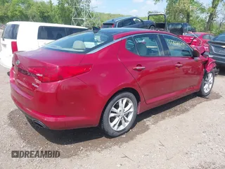 2012 Kia Optima EX z VIN 5XXGN4A77CG008747, wystawiony jako IAAI lot #42202927 z przebiegiem 221 322 mil mil oraz . Historia ofert i sprzedaży dostępna na DreamBid. Obrazek 4.