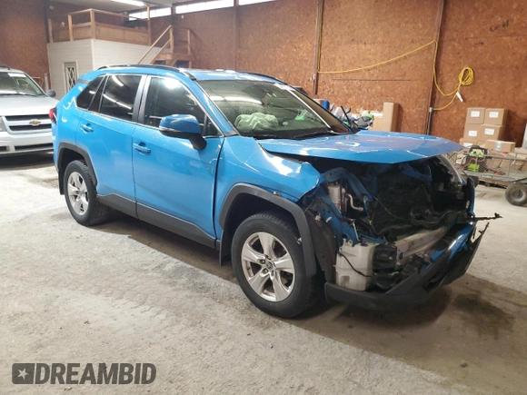 2019 Toyota RAV4 XLE with VIN JTMP1RFV3KJ013180, listed as a Copart auction lot 52888135 with 91,734 mi miles and Salvage Title. Bid and sale history available at carsss.com. Image 4.