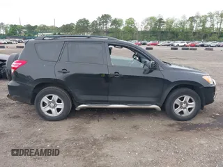 2012 Toyota RAV4 с VIN 2T3BF4DV0CW202812, выставлен на аукционе IAAI как лот 42001823 с пробегом 124 324 миль миль и . История ставок и продаж доступна на DreamBid. Изображение 13.