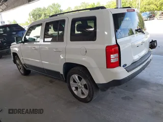 2014 Jeep Patriot High Altitude with VIN 1C4NJPFA1ED653402, listed as a IAAI auction lot 42371410 with 165,459 mi miles and . Bid and sale history available at DreamBid. Image 3.