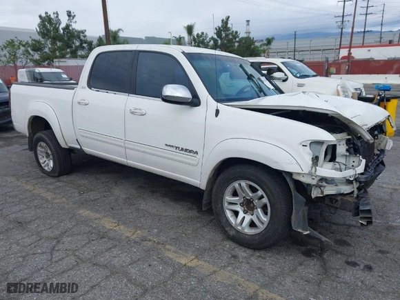 2005 Toyota Tundra SR5 with VIN 5TBET34115S469628, listed as a IAAI auction lot 40945137 with 1 mi miles. Bid and sale history available at carsss.com. Image 1.