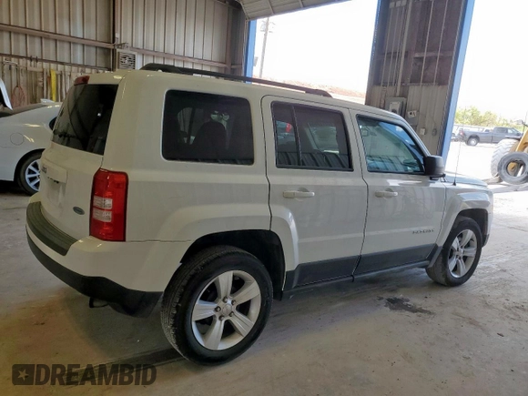 2017 Jeep Patriot Latitude с VIN 1C4NJPFB1HD183384, выставлен на аукционе Copart как лот 62372705 с пробегом 71 878 миль миль и Списание • Salvage title. История ставок и продаж доступна на DreamBid. Изображение 3.