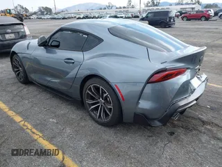 2021 Toyota GR Supra 2.0 with VIN WZ1DB2C07MW039661, listed as a IAAI auction lot 41331765 with 1 mi miles. Bid and sale history available at carsss.com. Image 3.
