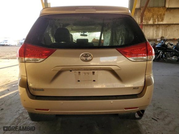2014 Toyota Sienna XLE with VIN 5TDYK3DC5ES409957, listed as a Copart auction lot 50368425 with 88,460 mi miles and Salvage Title. Bid and sale history available at carsss.com. Image 6.