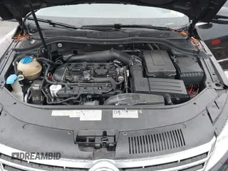 2013 Volkswagen CC Lux with VIN WVWRP7AN7DE510490, listed as a IAAI auction lot 41457328 with 154,443 mi miles. Bid and sale history available at carsss.com. Image 10.