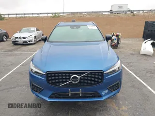 2021 Volvo XC60 Recharge Plug-In Hybrid R-Design with VIN YV4BR0DM2M1794685, listed as a IAAI auction lot 41498425 with 21,721 mi miles. Bid and sale history available at carsss.com. Image 12.