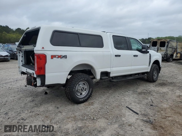 2024 Ford F-250 XL with VIN 1FT7W2BA9REF28957, listed as a Copart auction lot 51656115 with 2,095 mi miles and Clean title. Bid and sale history available at DreamBid. Image 3.