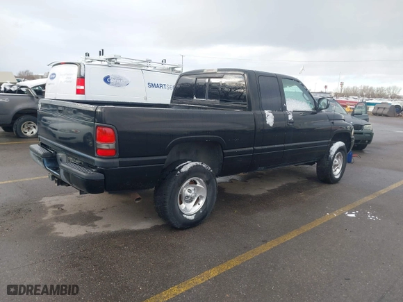 1999 Dodge Ram 1500 with VIN 3B7HF13Z4XM579695, listed as a IAAI auction lot 41795036 with 117,785 mi miles. Bid and sale history available at carsss.com. Image 4.