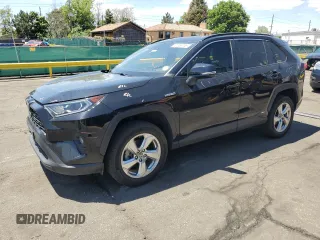 2021 Toyota RAV4 Hybrid LE с VIN 2T3B6RFVXMW028517, выставлен на аукционе Copart как лот 61558755 с пробегом 136 330 миль миль и Списание • Salvage title. История ставок и продаж доступна на DreamBid. Изображение 1.