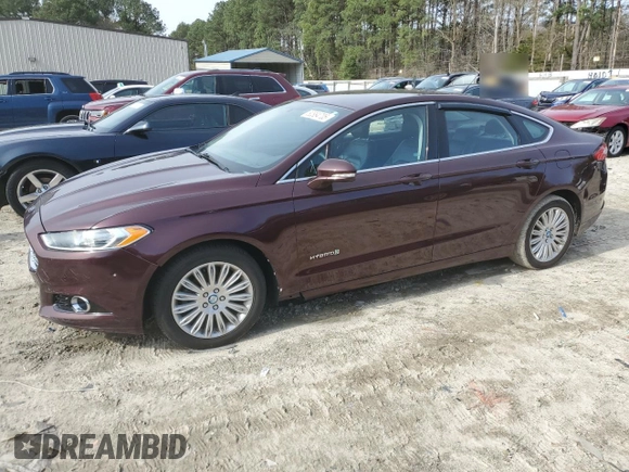 2013 Ford Fusion SE Hybrid with VIN 3FA6P0LU5DR173920, listed as a Copart auction lot 50884705 with 121,385 mi miles and Salvage Title. Bid and sale history available at carsss.com. Image 1.