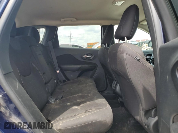 2016 Jeep Cherokee Altitude z VIN 1C4PJMCB8GW123004, wystawiony jako Copart lot #61931895 z przebiegiem 149 943 mil mil oraz Szkoda całkowita • Salvage title. Historia ofert i sprzedaży dostępna na DreamBid. Obrazek 11.