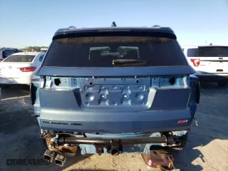 2024 Chevrolet Traverse AWD Z71 with VIN 1GNEVJKS3RJ229346, listed as a Copart auction lot 84790894 with 1,465 mi miles and Salvage Title. Bid and sale history available at carsss.com. Image 6.