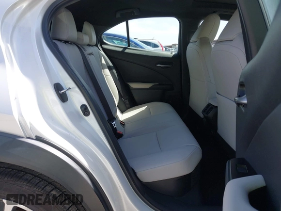 2020 Lexus UX with VIN JTHP9JBH6L2031919, listed as a IAAI auction lot 41816968 with 57,848 mi miles. Bid and sale history available at carsss.com. Image 8.