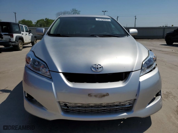 2009 Toyota Matrix S with VIN 2T1LE40E69C003506, listed as a Copart auction lot 52356055 with 202,528 mi miles and Clean Title. Bid and sale history available at carsss.com. Image 5.