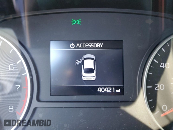 2019 Kia Optima LX with VIN 5XXGT4L32KG358253, listed as a Copart auction lot 55315812 with 40,421 mi miles and Salvage Title. Bid and sale history available at carsss.com. Image 8.