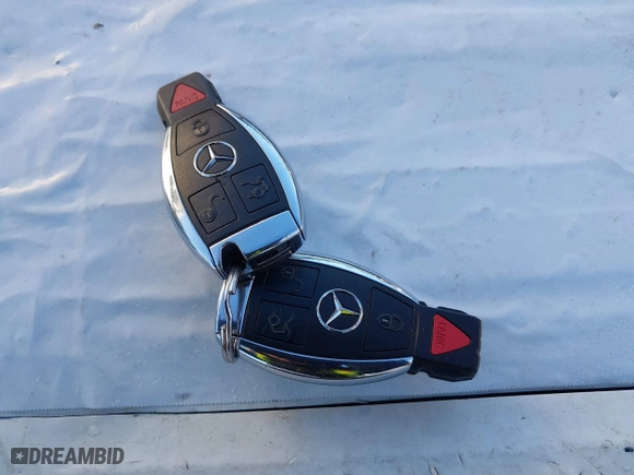 2015 Mercedes-Benz C-Class C 300 with VIN 55SWF4JB2FU076697, listed as a IAAI auction lot 41357468 with 107,027 mi miles. Bid and sale history available at carsss.com. Image 11.