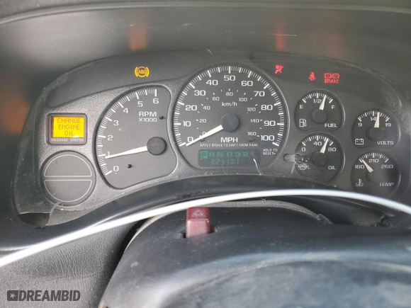 2002 GMC Sierra 1500 SLE with VIN 2GTEC19V221182809, listed as a Copart auction lot 45427465 with 224,191 mi miles and Salvage Title. Bid and sale history available at carsss.com. Image 9.