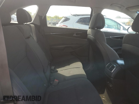 2016 Kia Sorento LX with VIN 5XYPGDA58GG001526, listed as a Copart auction lot 72775054 with 186,118 mi miles and Salvage Title. Bid and sale history available at DreamBid. Image 11.