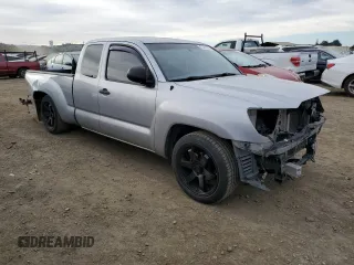2015 Toyota Tacoma with VIN 5TFTX4CN0FX049111, listed as a Copart auction lot 47378105 with 147,524 mi miles and Salvage title. Bid and sale history available at DreamBid. Image 4.