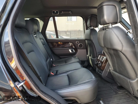 2021 Land Rover Range Rover z VIN SALGR2SU8MA419271, wystawiony jako Copart lot #47368034 z przebiegiem 48 339 mil mil oraz Szkoda całkowita • Salvage title. Historia ofert i sprzedaży dostępna na DreamBid. Obrazek 10.