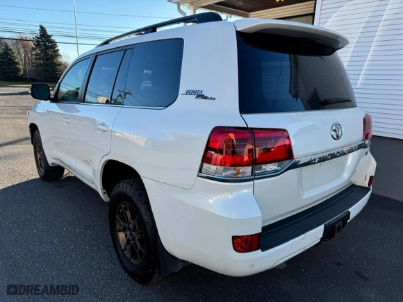 2020 Toyota Land Cruiser with VIN JTMCY7AJ4L4088294, listed as a Copart auction lot 80837644 with 156,604 mi miles and Clean Title. Bid and sale history available at carsss.com. Image 2.
