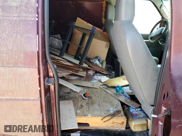 2009 Ford Econoline Cargo Commercial z VIN 1FTSE34L89DA25539, wystawiony jako Copart lot #62852695 z przebiegiem Nie podano mil oraz Czysty tytuł • Clean title. Historia ofert i sprzedaży dostępna na DreamBid. Obrazek 11.