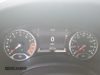 2021 Jeep Renegade Latitude with VIN ZACNJDBBXMPN14623, listed as a Copart auction lot 58861485 with 39,714 mi miles and Clean title. Bid and sale history available at DreamBid. Image 9.