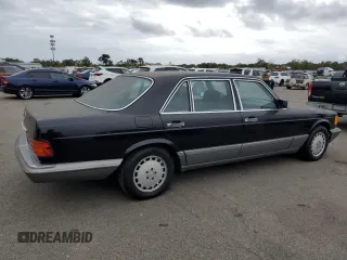1990 Mercedes-Benz 560 with VIN WDBCA39E7LA509137, listed as a Copart auction lot 70086544 with 167,102 mi miles and Clean Title. Bid and sale history available at DreamBid. Image 3.