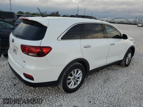 2020 Kia Sorento L with VIN 5XYPG4A39LG644010, listed as a Copart auction lot 50836765 with 67,526 mi miles and Salvage Title. Bid and sale history available at carsss.com. Image 3.