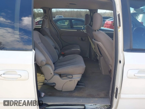 2003 Chrysler Town & Country LX with VIN 2C4GP44L33R117314, listed as a IAAI auction lot 41674437 with Not Provided miles and . Bid and sale history available at DreamBid. Image 8.