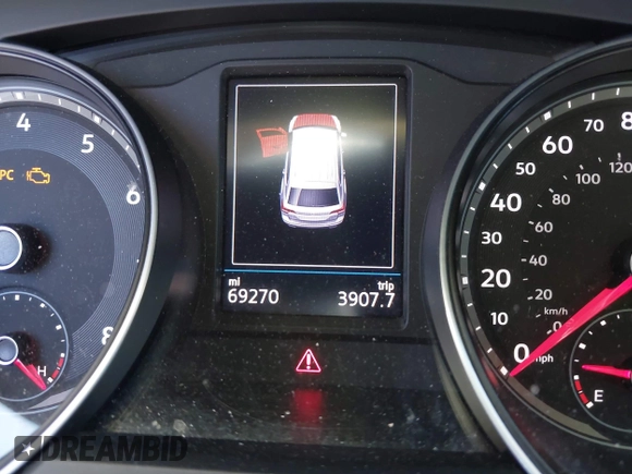 2021 Volkswagen Atlas SE z VIN 1V2DP2CA3MC518670, wystawiony jako IAAI lot #41860811 z przebiegiem 69 270 mil mil oraz . Historia ofert i sprzedaży dostępna na DreamBid. Obrazek 15.
